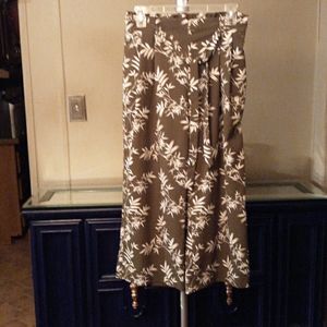 Worthington wide leg capris